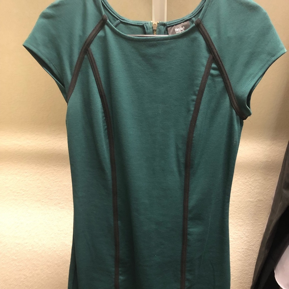 Mossimo Supply Co. emerald green bodycon dress